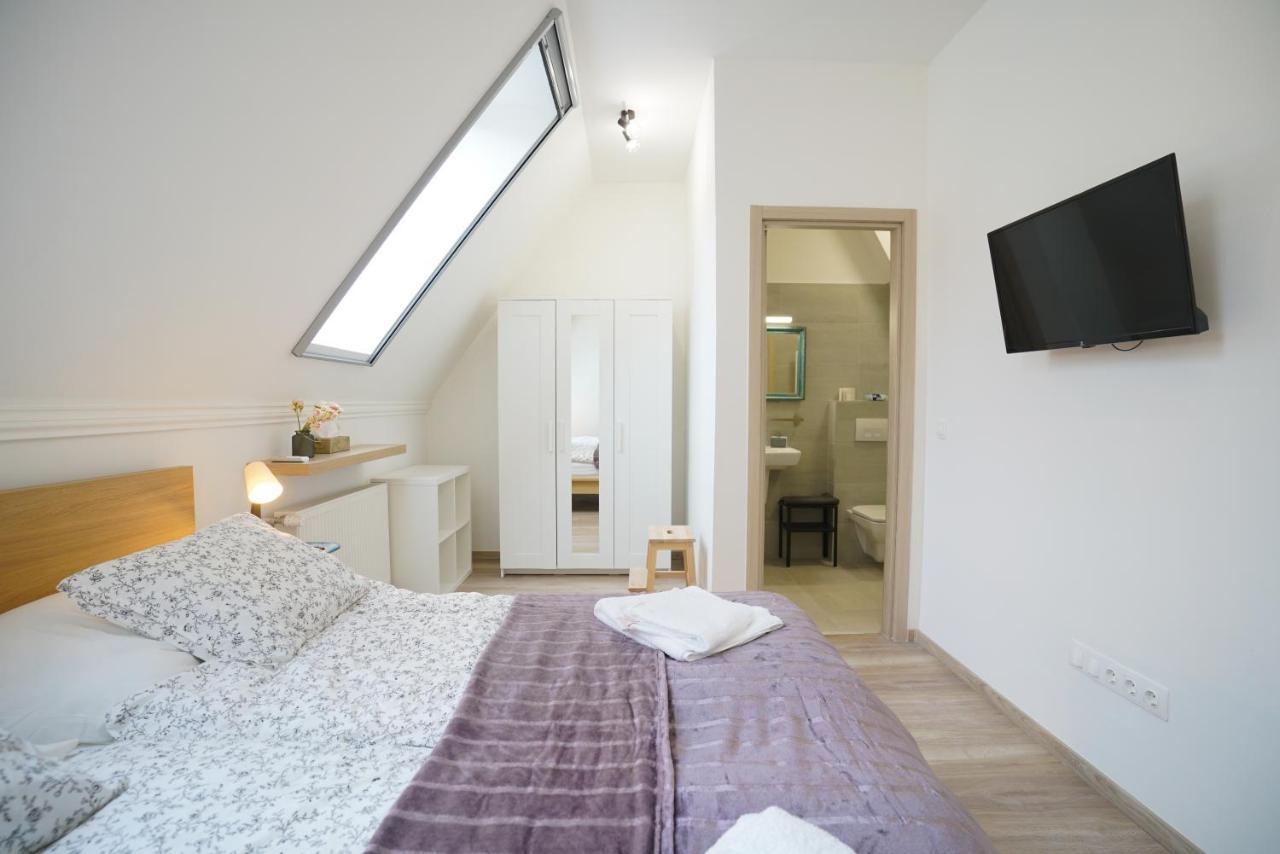 Koffer Apartman Eger Bagian luar foto