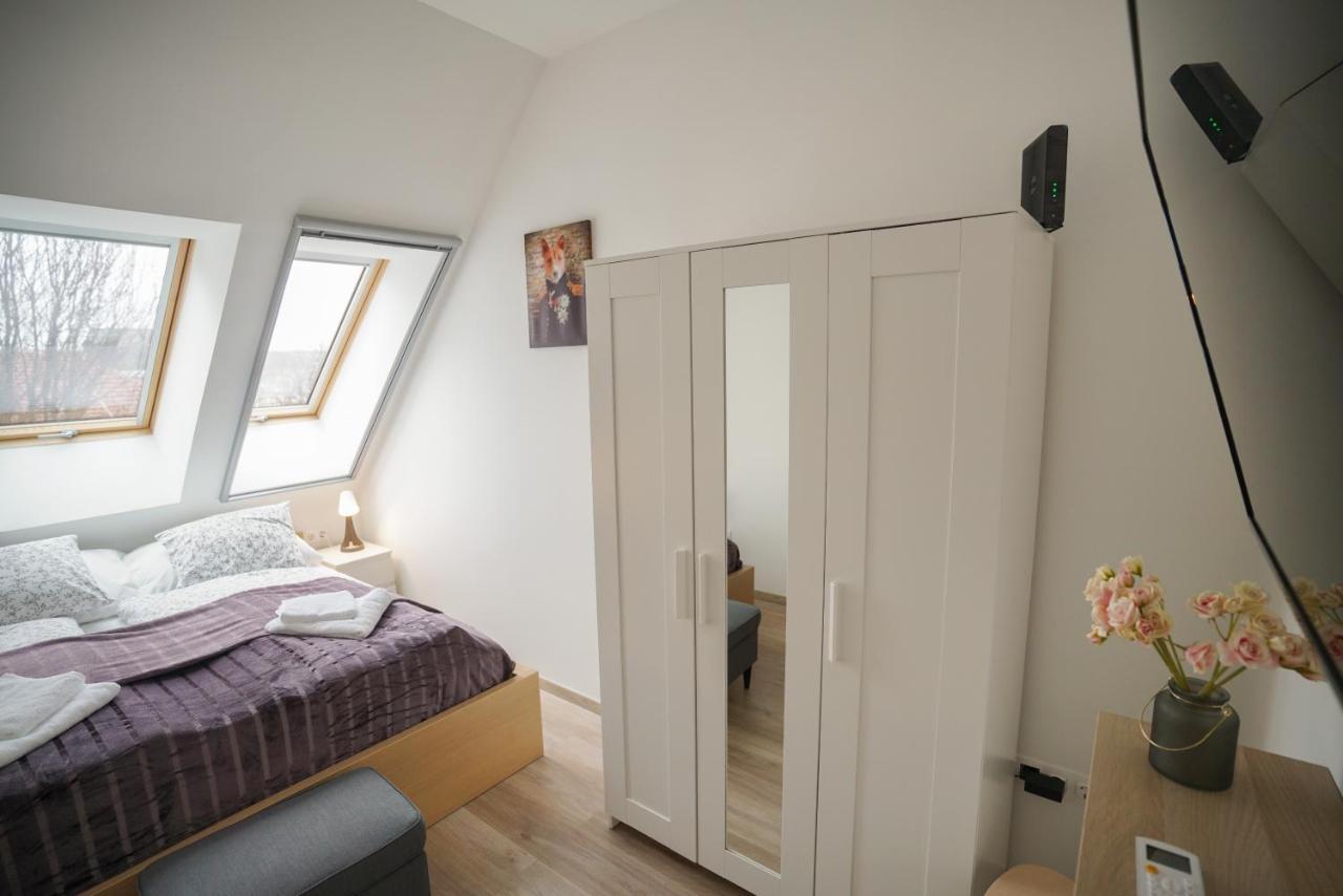 Koffer Apartman Eger Bagian luar foto