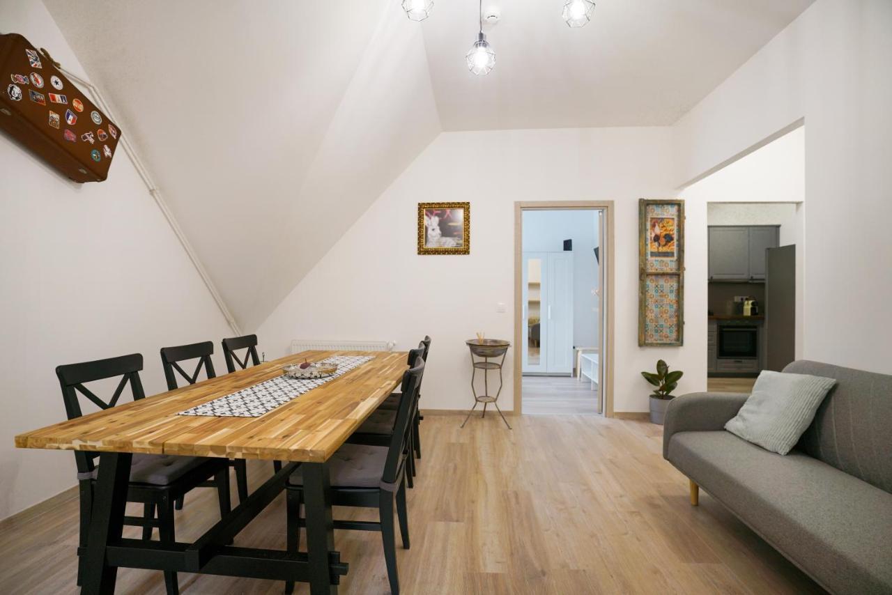 Koffer Apartman Eger Bagian luar foto